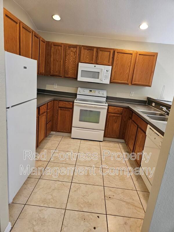Apartment for rent at 98 Milwaukee Blvd, Lehigh Acres, FL 33974