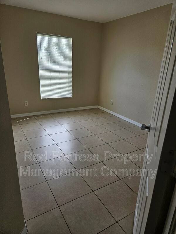 Apartment for rent at 98 Milwaukee Blvd, Lehigh Acres, FL 33974