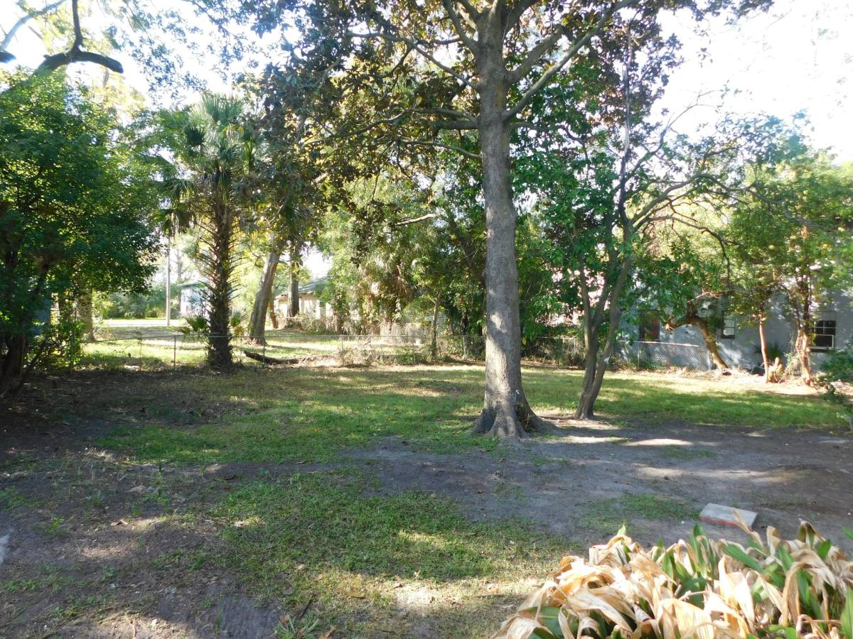 Apartment for rent at 1348 Steele St, Jacksonville, FL 32209