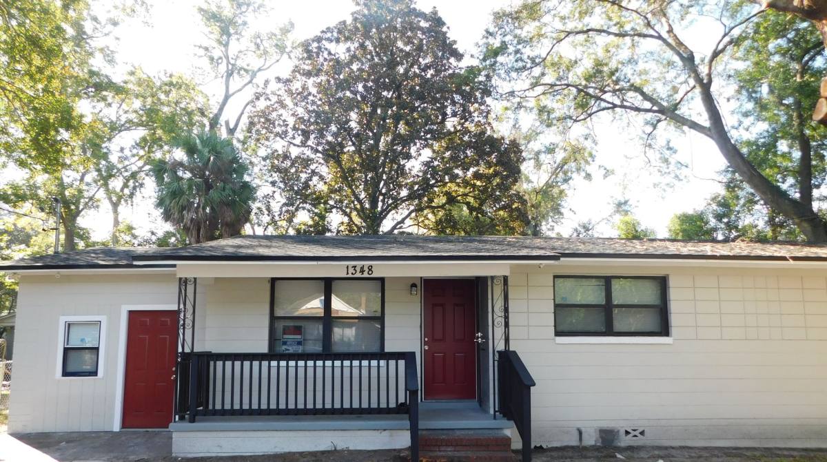 Apartment for rent at 1348 Steele St, Jacksonville, FL 32209