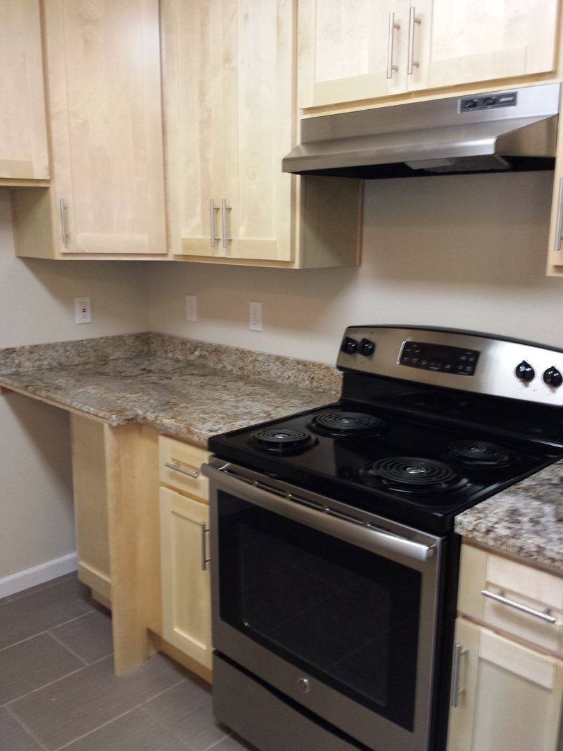 Apartment for rent at 412-418 E Ninth St, Davis, CA 95616