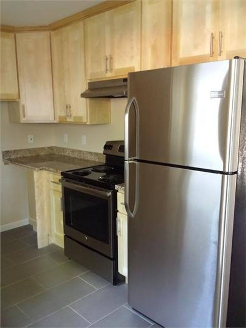 Apartment for rent at 412-418 E Ninth St, Davis, CA 95616