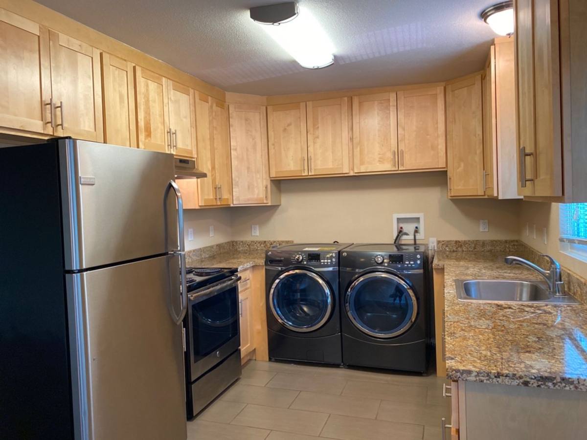 Apartment for rent at 412-418 E Ninth St, Davis, CA 95616