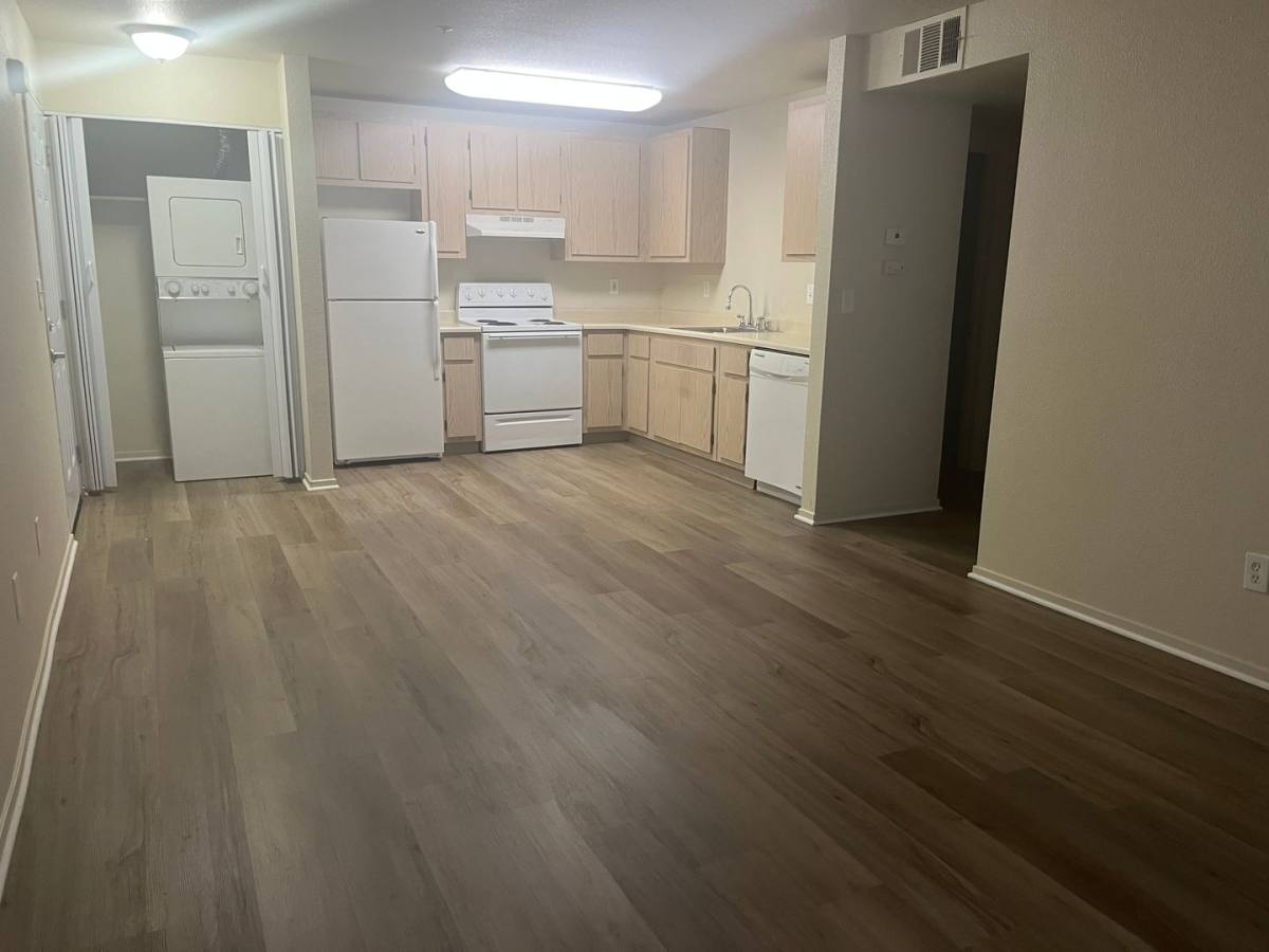 Apartment for rent at 1625 Woodcreek Dr, Fairfield, CA 94534
