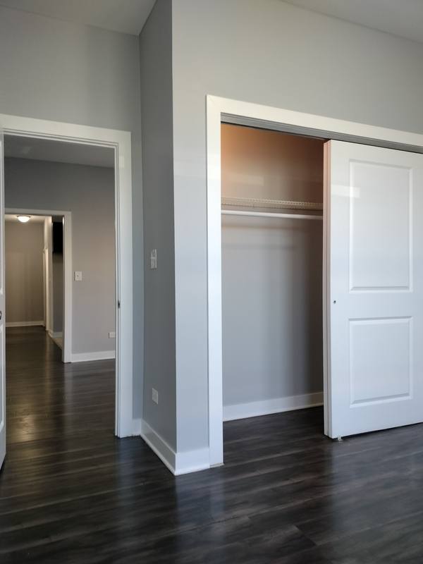 Apartment for rent at 1945 W 48th St #2, Chicago, IL 60609