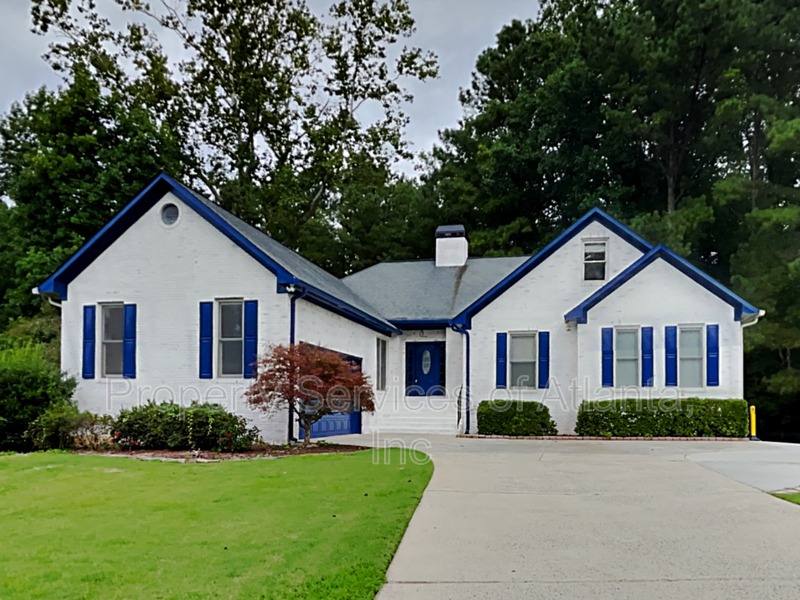 House for rent at 5082 Sherrer Dr NW, Acworth, GA 30102