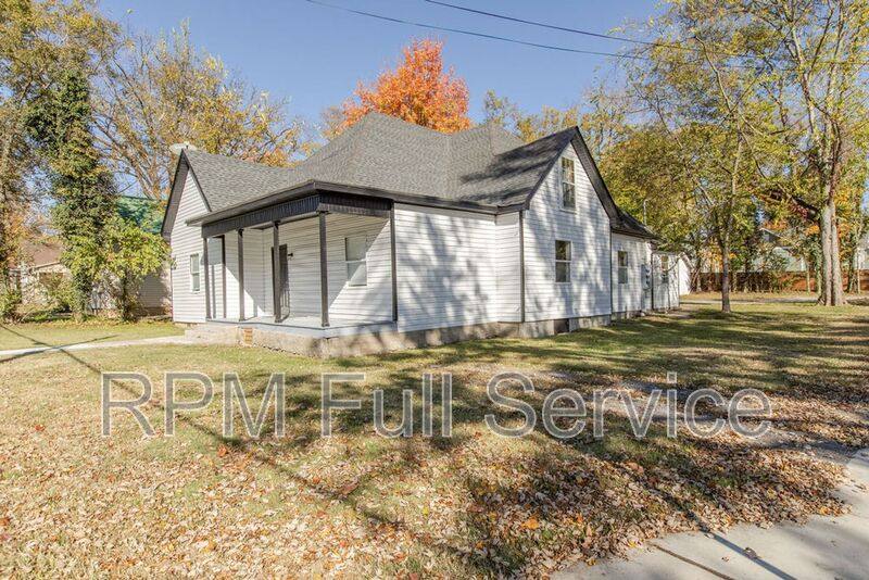 Apartment for rent at 1002 N Maple St #A, Murfreesboro, TN 37130