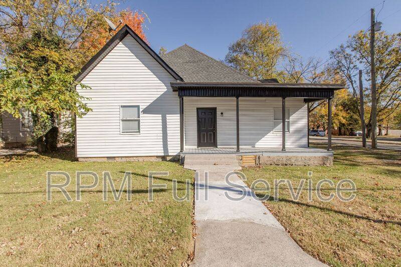 Apartment for rent at 1002 N Maple St #A, Murfreesboro, TN 37130