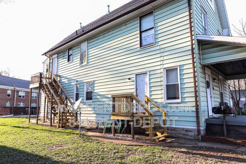 Apartment for rent at 1231 Culver Ave #C, Evansville, IN 47713