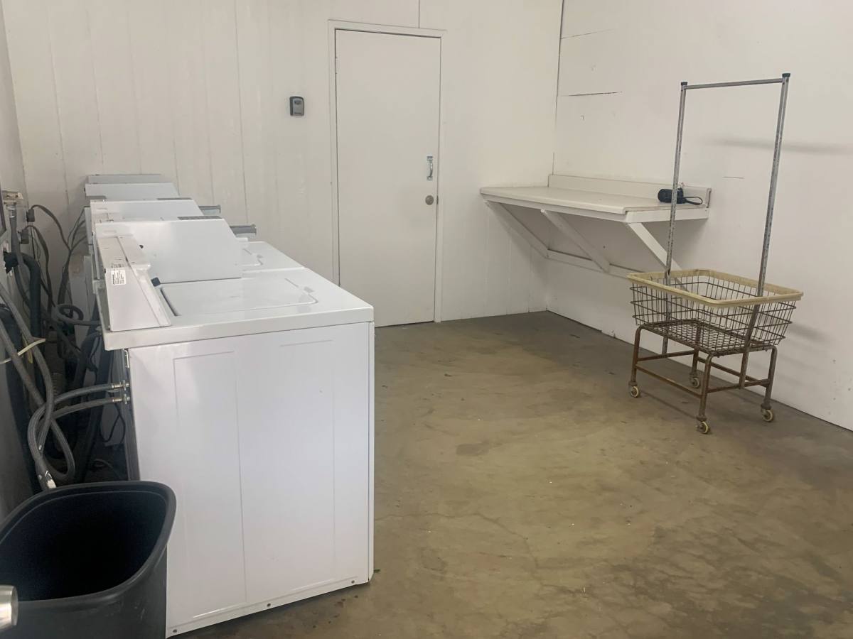 Apartment for rent at 372 Freeman Ave, Long Beach, CA 90814