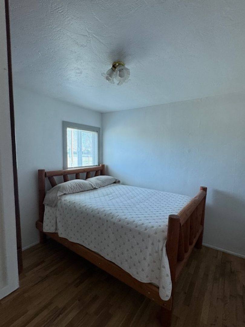 House for rent at 685 Beall Lane, Medford, OR 97501