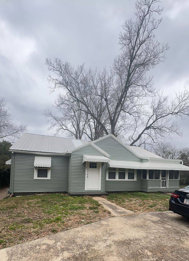 House for rent at 505 E 5th St, West Point, GA 31833