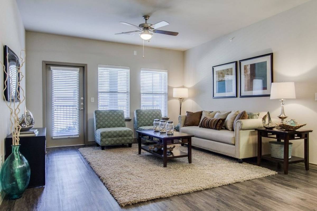 Apartment for rent at 300 E Swisher Rd, Lake Dallas, TX 75065