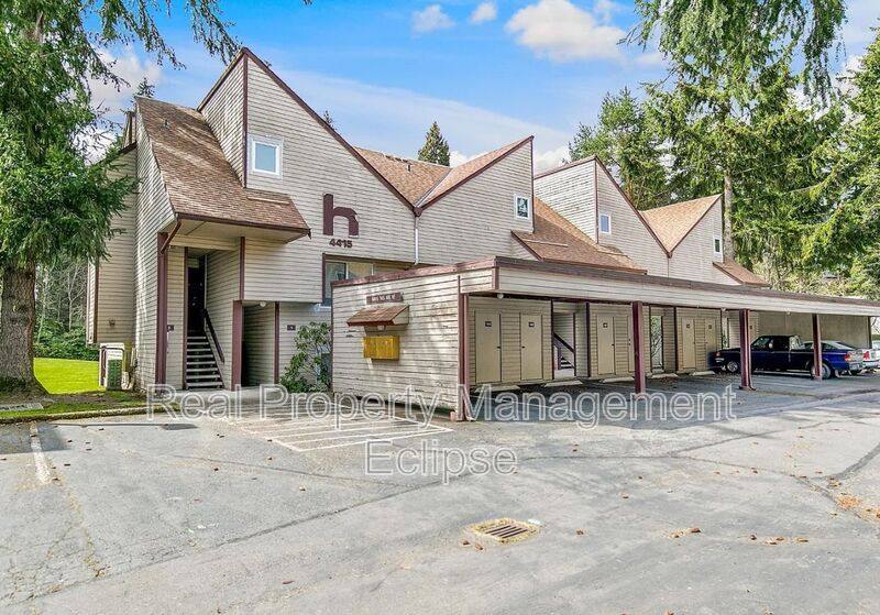 Condo for rent at 4415 145th Ave NE #H1, Bellevue, WA 98007