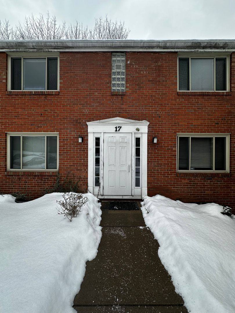 Apartment for rent at 298 Lumar Dr, Butler, PA 16001