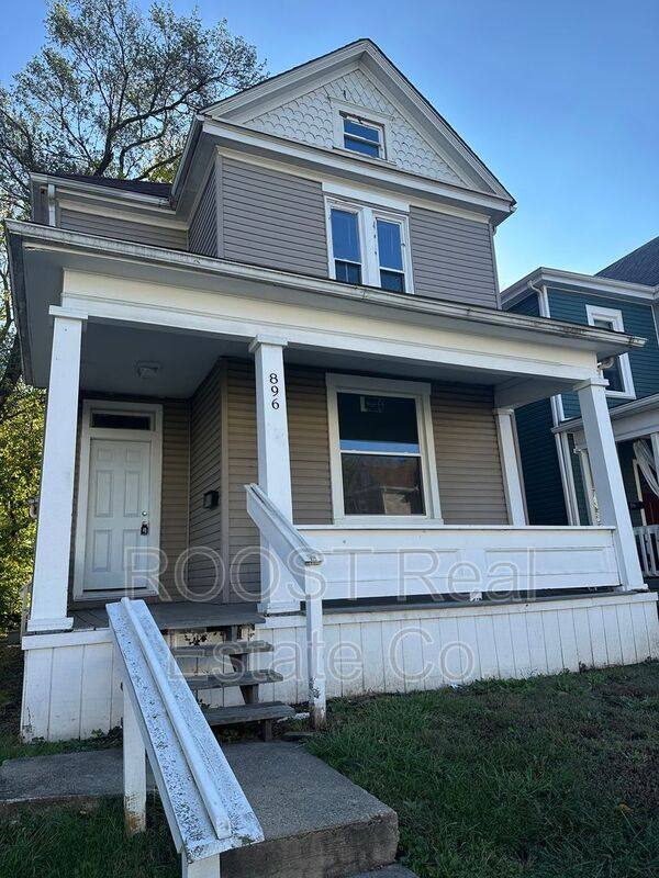 House for rent at 896 Ellsworth Ave, Columbus, OH 43206