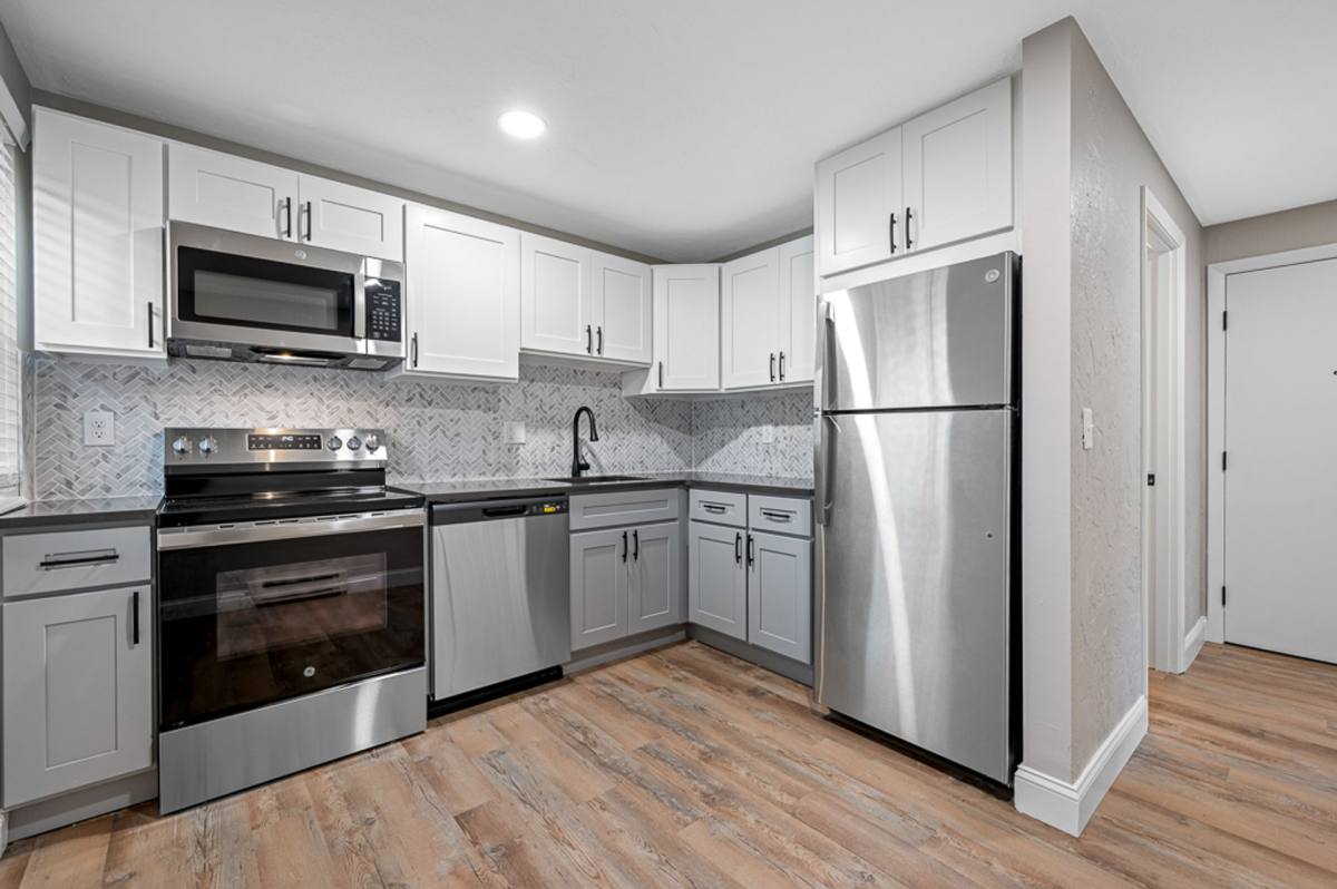 Apartment for rent at 556 - 560 Mill St, Worcester, MA 01602