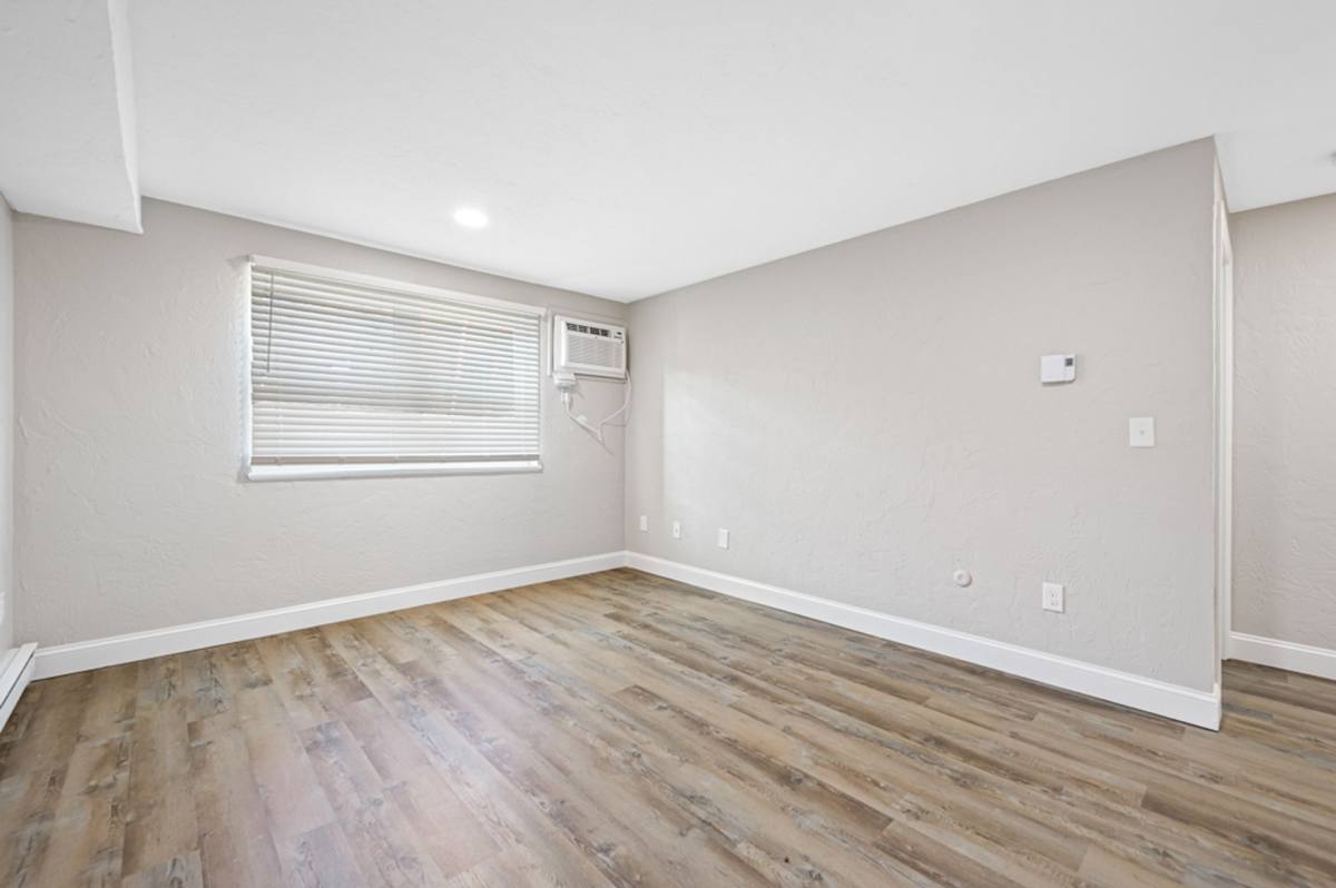 Apartment for rent at 556 - 560 Mill St, Worcester, MA 01602