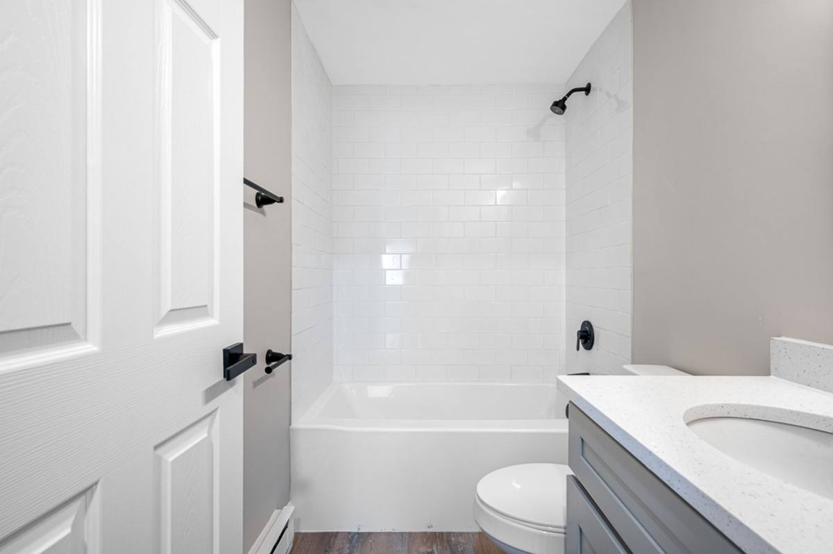 Apartment for rent at 556 - 560 Mill St, Worcester, MA 01602