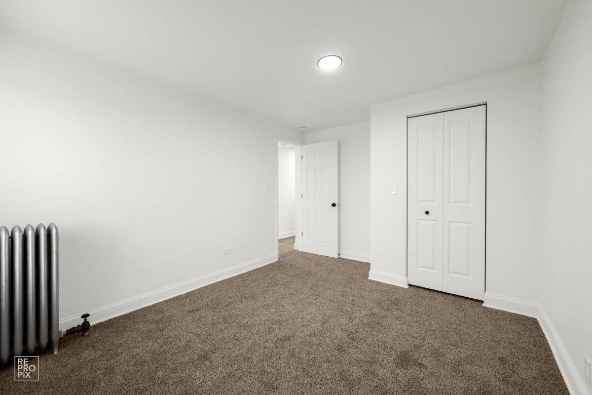 Apartment for rent at 7655 S May, Chicago, IL 60620