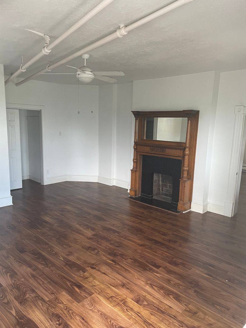 Apartment for rent at 204-208 N State St, Salt Lake City, UT 84103