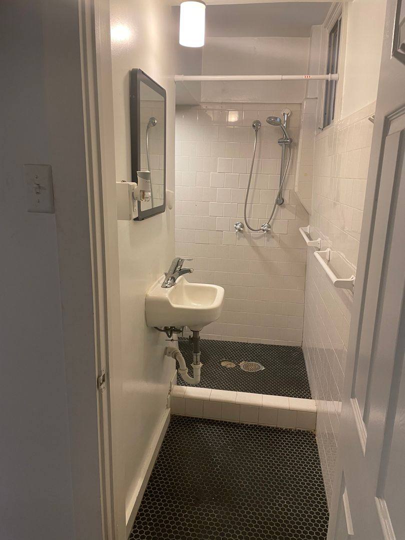 Apartment for rent at 204-208 N State St, Salt Lake City, UT 84103