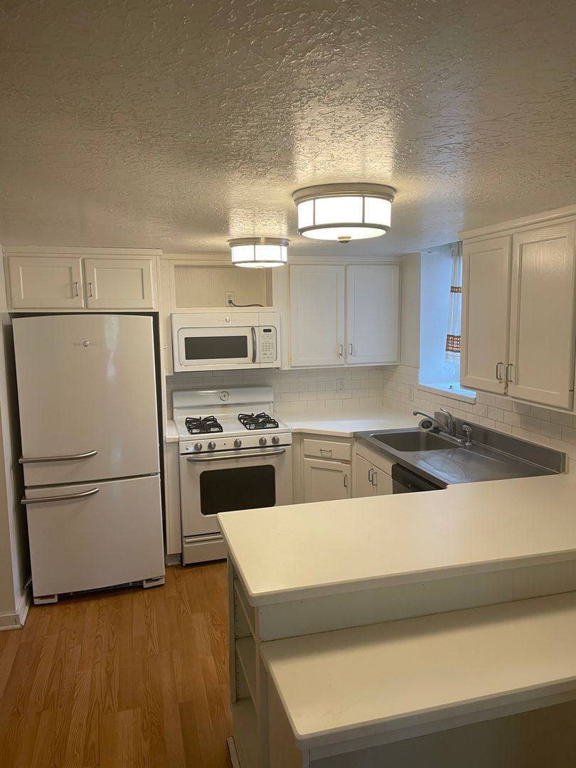 Apartment for rent at 204-208 N State St, Salt Lake City, UT 84103