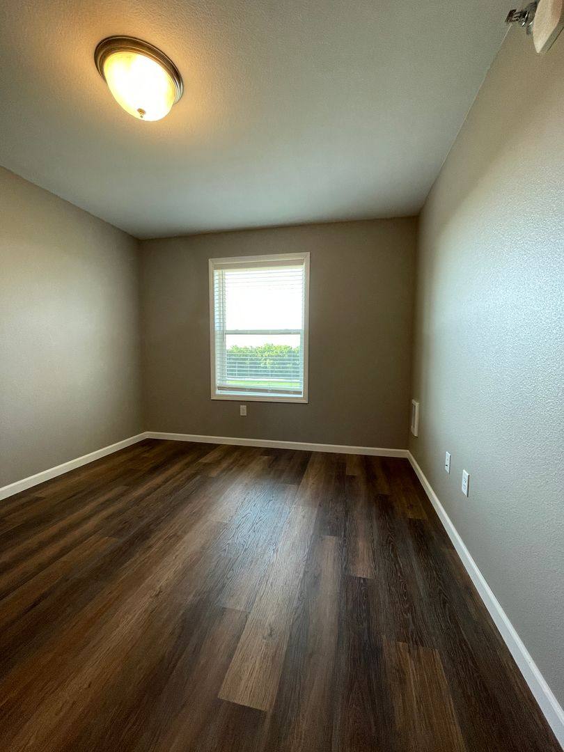 Apartment for rent at 1011 30th St NW, Willmar, MN 56201