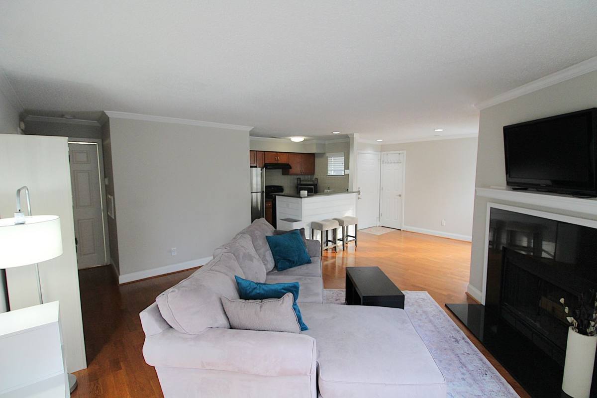 Condo for rent at 2510 Cranbrook Lane, Charlotte, NC 28207