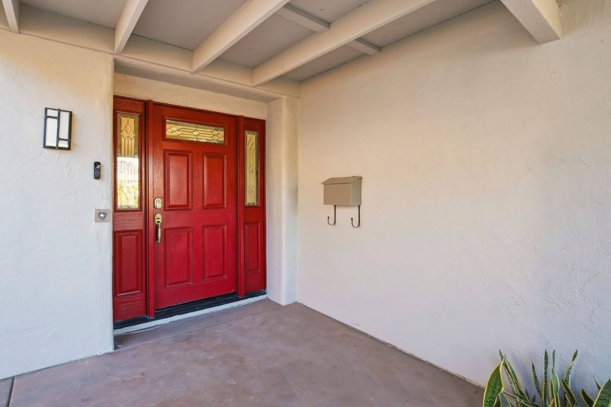 Apartment for rent at 4191 Combe Way, San Diego, CA 92122