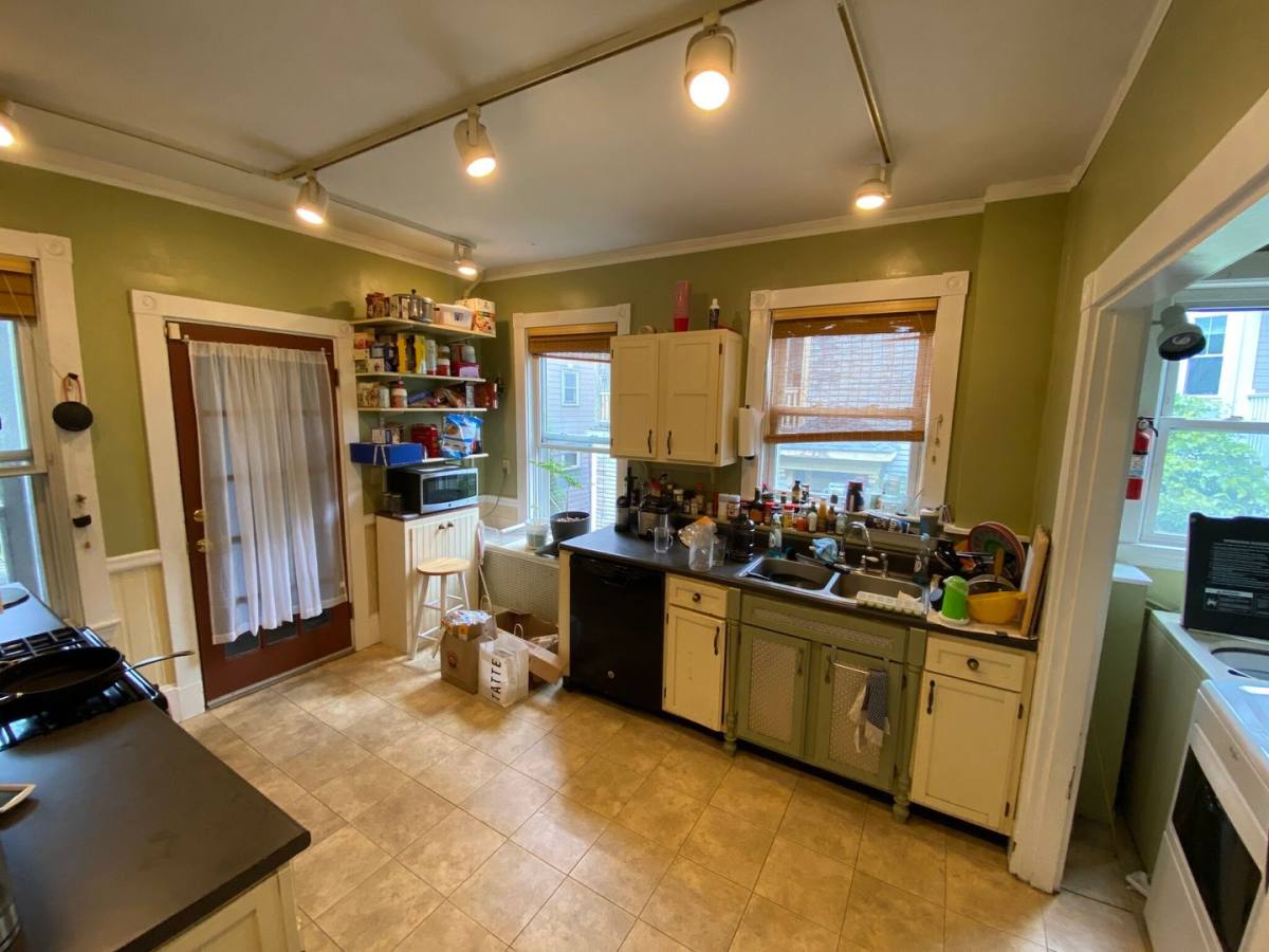 Apartment for rent at 14 Oswald St #2B, Roxbury Crossing, MA 02120