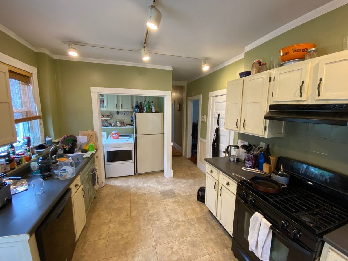 Apartment for rent at 14 Oswald St #2B, Roxbury Crossing, MA 02120