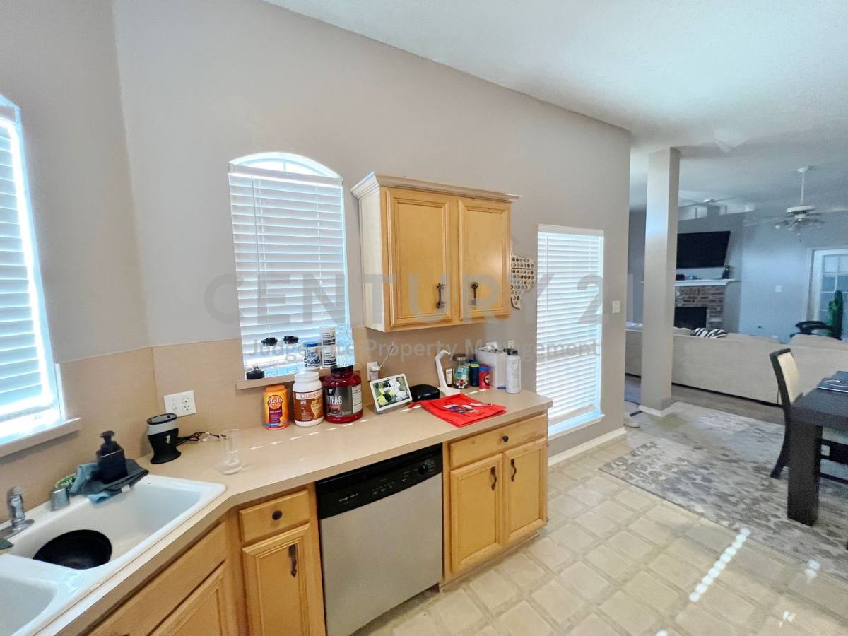 House for rent at 112 Walnut Lane, Rockwall, TX 75032