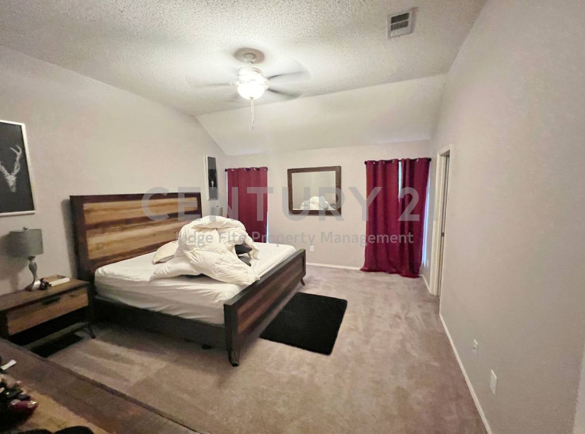 House for rent at 112 Walnut Lane, Rockwall, TX 75032
