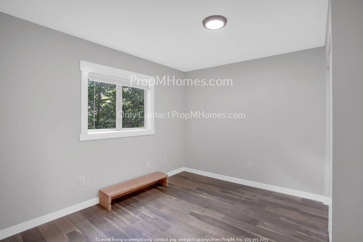Apartment for rent at 7307 SE 76th Ave, Portland, OR 97206