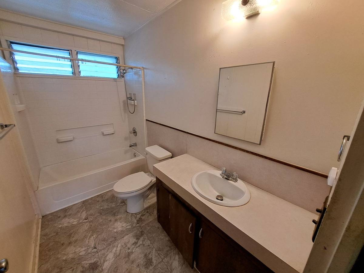 Apartment for rent at 963 Kilauea Ave, Hilo, HI 96720