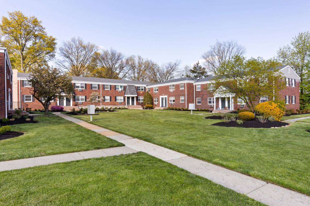 Apartment for rent at 119 Morristown Rd, Matawan, NJ 07747