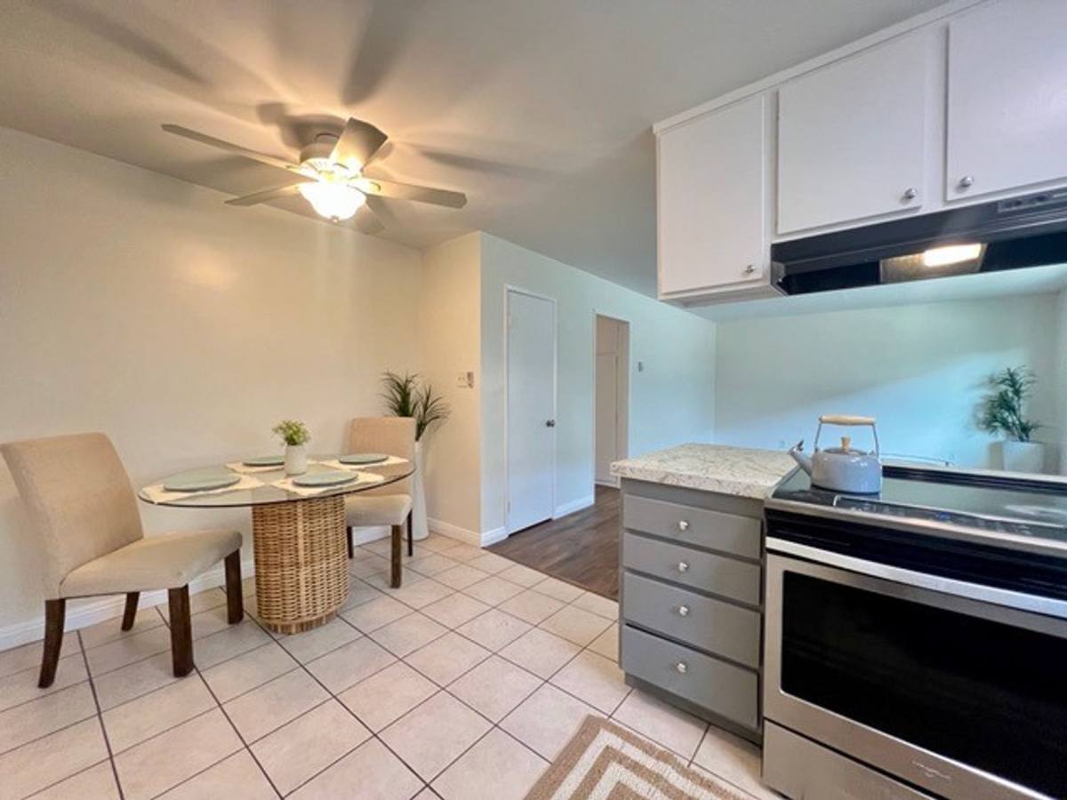 Apartment for rent at 25846 Oak St, Lomita, CA 90717