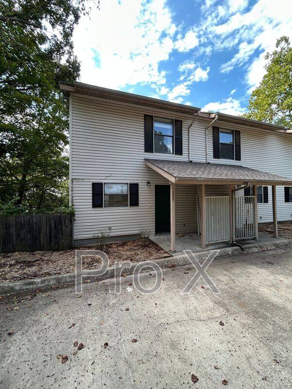 Townhouse for rent at 1379 E Sequoyah, Fayetteville, AR 72701
