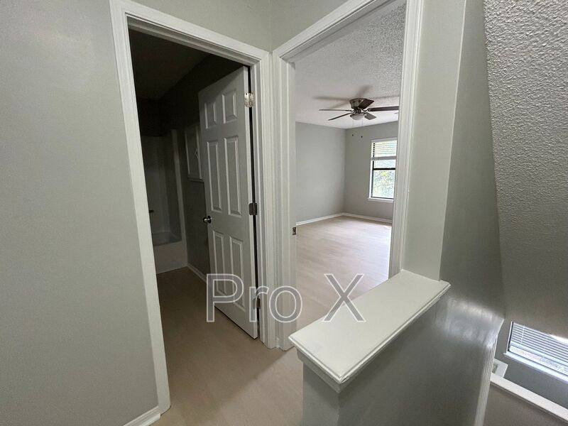Townhouse for rent at 1379 E Sequoyah, Fayetteville, AR 72701