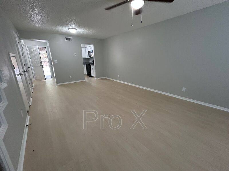 Townhouse for rent at 1379 E Sequoyah, Fayetteville, AR 72701