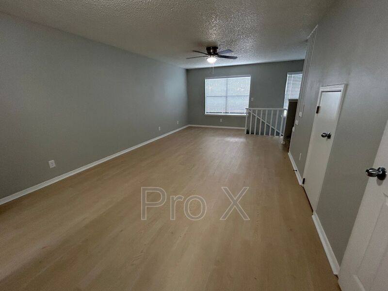 Townhouse for rent at 1379 E Sequoyah, Fayetteville, AR 72701
