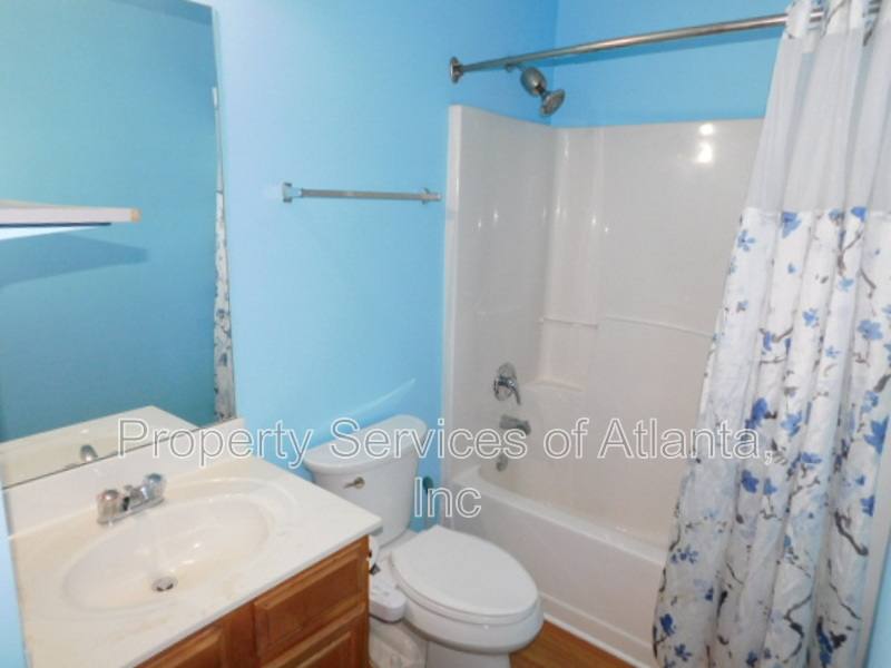 House for rent at 4304 Defoors Farm Trail, Powder Springs, GA 30127