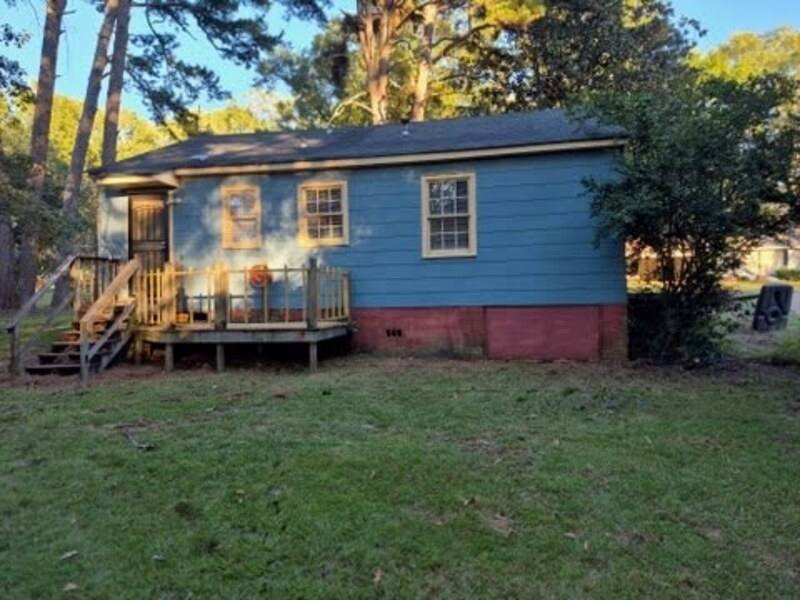 House for rent at 3251 Meadow Lane, Jackson, MS 39212