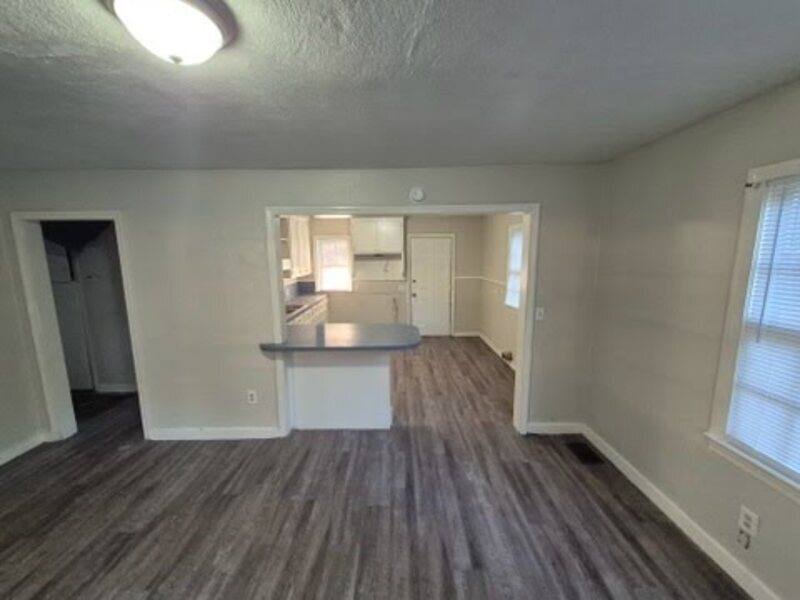 House for rent at 3251 Meadow Lane, Jackson, MS 39212