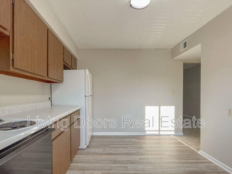 Apartment for rent at 4711 Gladstone St, Lincoln, NE 68504