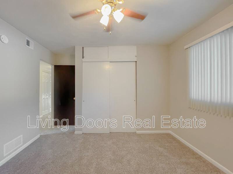 Apartment for rent at 4711 Gladstone St, Lincoln, NE 68504