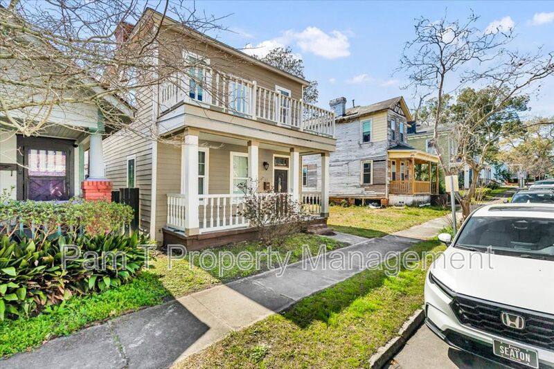 House for rent at 513 E 33rd St, Savannah, GA 31401