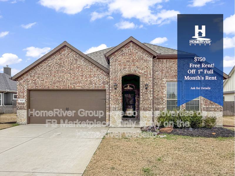 House for rent at 212 Lakeview Circle, Pilot Point, TX 76258