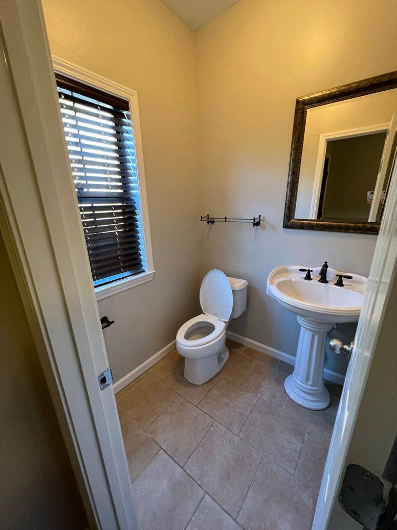 Townhouse for rent at 328 Amber Lane, Birmingham, AL 35226
